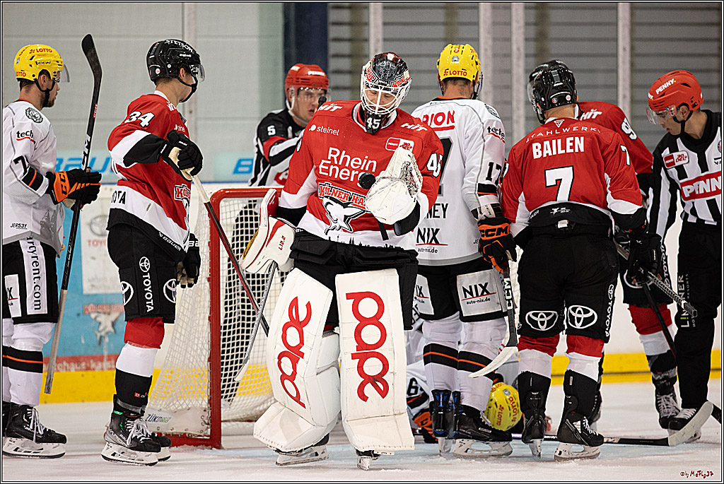 PENNY DEL 1. Testspiel Koelner Haie - Loewen Frankfurt; Koeln, 27.08.2023
